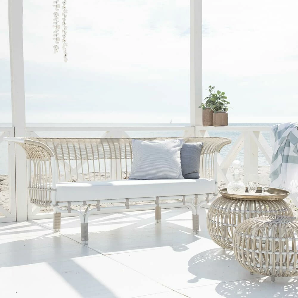 Modernes Weißes Outdoor-Sofa Aus Alu-Rattan - Gartensofa Enna 5 Modernes Weißes Outdoor-Sofa Aus Alu-Rattan - Gartensofa Enna – Bild 3