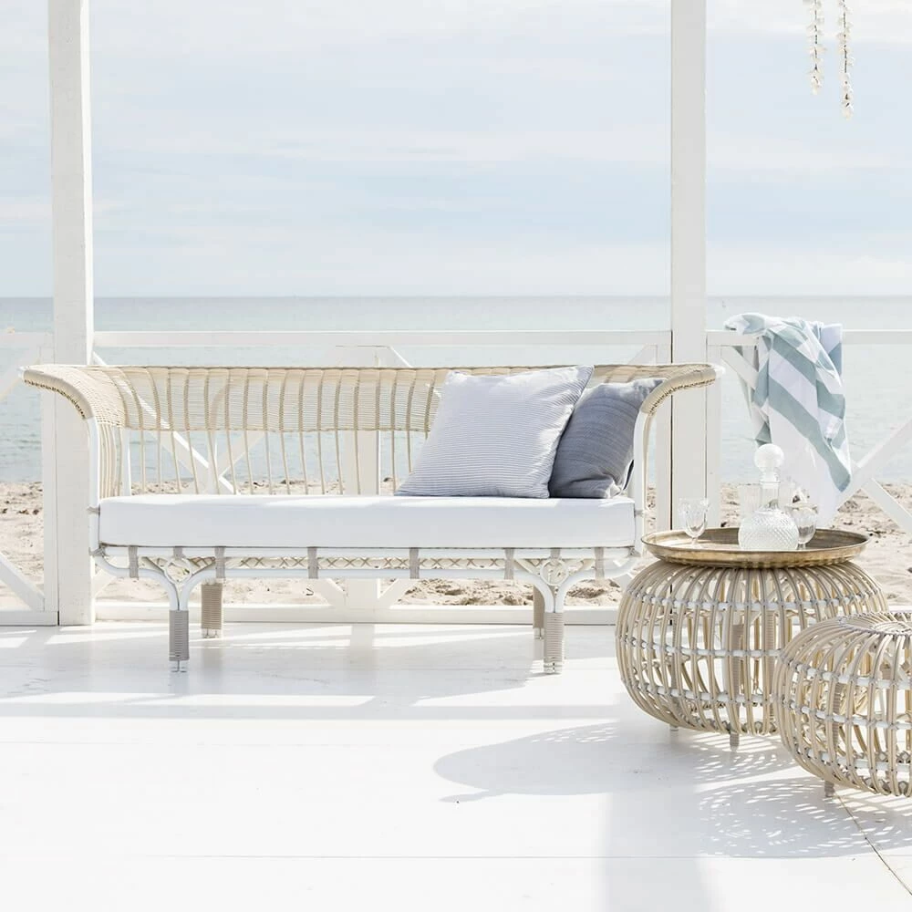 Modernes Weißes Outdoor-Sofa Aus Alu-Rattan - Gartensofa Enna 6 Modernes Weißes Outdoor-Sofa Aus Alu-Rattan - Gartensofa Enna – Bild 4